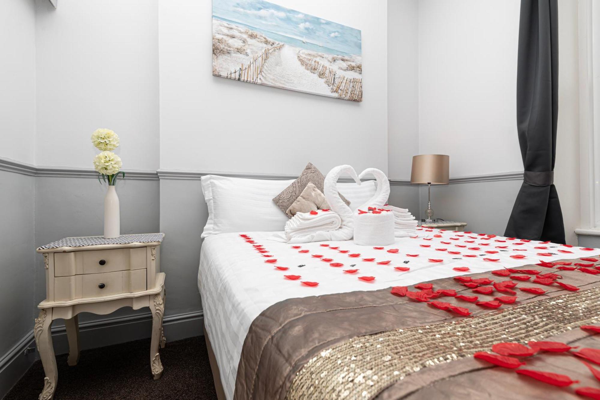 The Manor 3* Llandudno