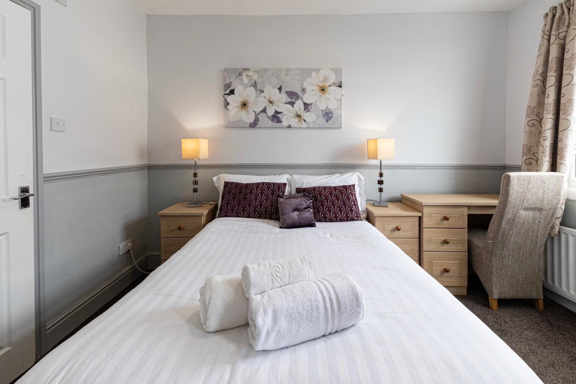 The Manor Отель 3*